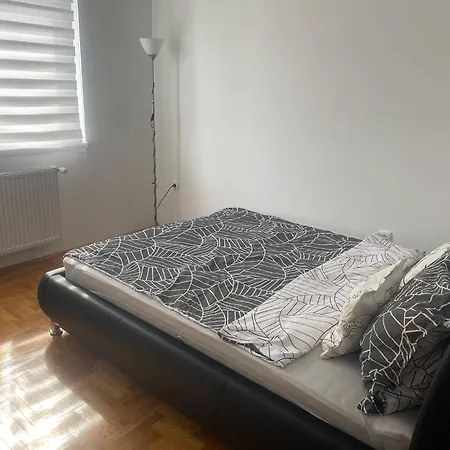 Elena Apartment *